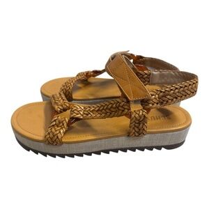 Schutz Jennie Cognac Braided Platform Sandals Tan Size 8 Women’s Summer Shoes